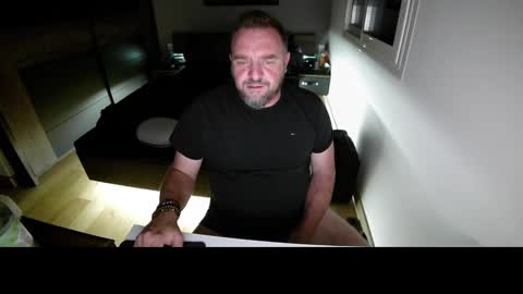 Snapshot of lemouth006 chatting on 10/12/25, 05:06 Ange online show from 10/12/25, 05:06