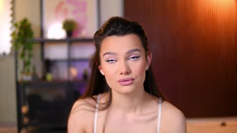 Lena Laurent online show from 04/16/26, 09:43