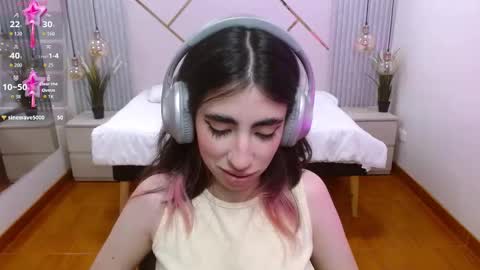 Lena online show from 11/10/25, 06:40