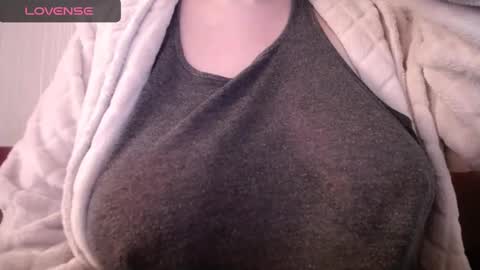 Snapshot of lenagolden chatting on 02/11/25, 06:08 lenagolden online show from 02/11/25, 06:08