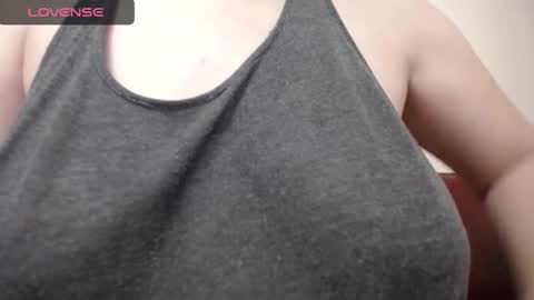 Snapshot of lenagolden chatting on 02/11/25, 10:07 lenagolden online show from 02/11/25, 10:07