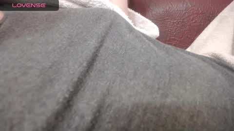 Snapshot of lenagolden chatting on 03/07/25, 07:05 lenagolden online show from 03/07/25, 07:05