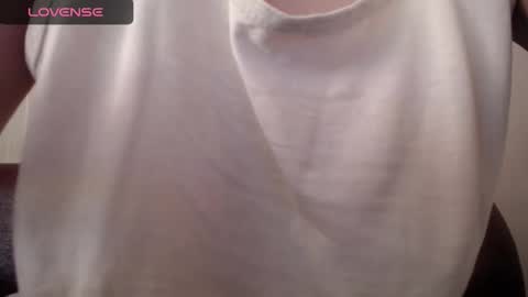 Snapshot of lenagolden chatting on 11/03/25, 11:22 lenagolden online show from 11/03/25, 11:22