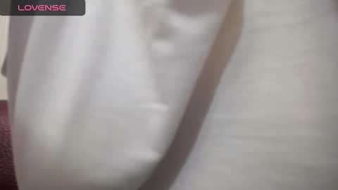 Snapshot of lenagolden chatting on 11/10/25, 09:19 lenagolden online show from 11/10/25, 09:19