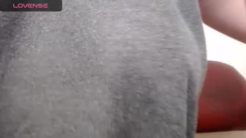 lenagolden online show from 11/27/25, 11:12