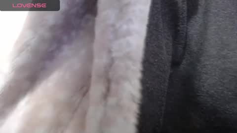 lenagolden online show from 12/05/25, 01:20