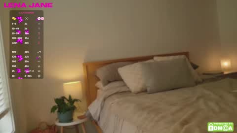 lenajane_xx online show from 10/08/25, 05:10