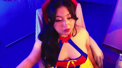 Lenna Kang online show from 03/02/26, 06:59