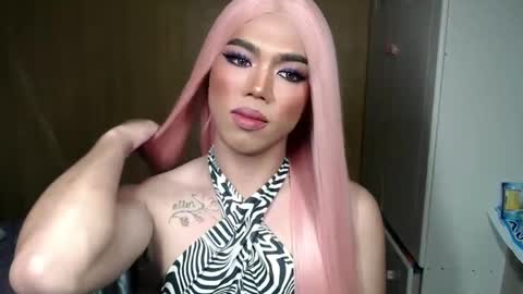 Snapshot of lenawet_0520 chatting on 03/10/25, 05:29 lena online show from 03/10/25, 05:29