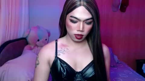 lena online show from 12/01/25, 10:15