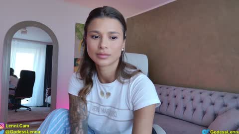 Lenna Goddess online show from 09/28/25, 05:57