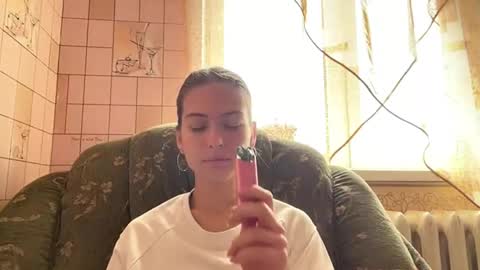 Hellomy name is Natalyits my first day here nice to meet you Give me 50 thumbs ups online show from 05/29/26, 07:50