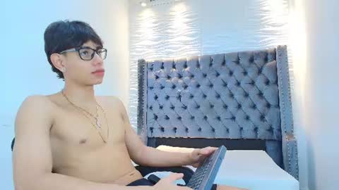 Snapshot of lenny_knox2 chatting on 07/04/26, 12:22 LENNY online show from 07/04/26, 12:22