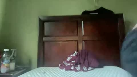 Snapshot of lennyhenny2024 chatting on 11/10/25, 12:37 lenny online show from 11/10/25, 12:37