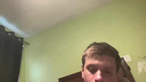 Snapshot of lennyhenny2024 chatting on 11/19/25, 01:00 lenny online show from 11/19/25, 01:00