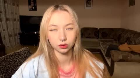 Snapshot of lenorehandelsman chatting on 02/26/26, 11:42 Tagami online show from 02/26/26, 11:42