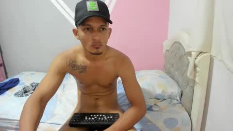 Snapshot of lenuam_and_tiffany chatting on 02/01/25, 11:27 lenuam_and_tiffany online show from 02/01/25, 11:27