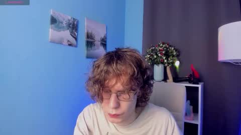 Leo online show from 11/09/25, 02:59