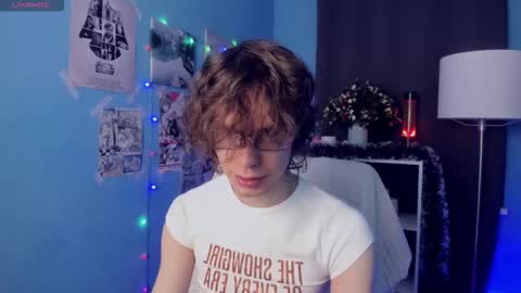 Leo online show from 11/21/25, 03:33