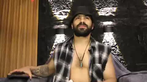 Leo  Diaz online show from 06/30/26, 09:49