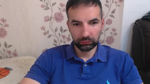 Snapshot of leo_gianni chatting on 05/30/26, 08:44 Leo Gianni online show from 05/30/26, 08:44