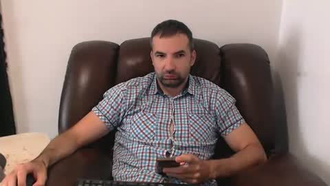 Snapshot of leo_gianni chatting on 08/05/26, 09:01 Leo Gianni online show from 08/05/26, 09:01