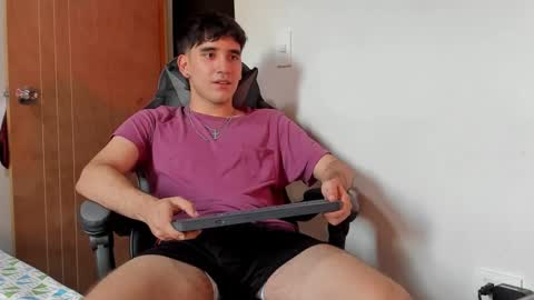 Snapshot of leo_jones389 chatting on 12/09/24, 09:48 Leo Jones online show from 12/09/24, 09:48