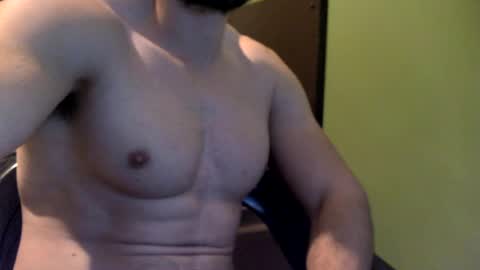 Snapshot of leo_pecs chatting on 07/05/26, 02:46 LEO PECS online show from 07/05/26, 02:46