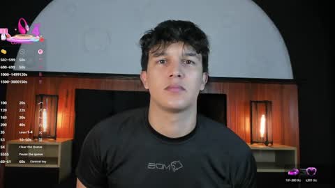 Snapshot of leo_savage_ chatting on 06/30/26, 04:02 Leo online show from 06/30/26, 04:02