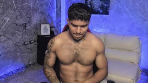 Snapshot of leo_taro chatting on 11/12/25, 11:47 Leo independent model online show from 11/12/25, 11:47