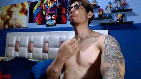 Snapshot of leo_tyrone chatting on 02/11/25, 04:01 Leo online show from 02/11/25, 04:01