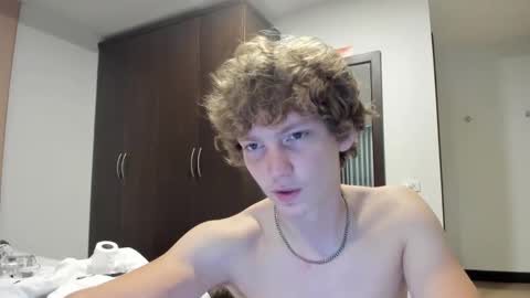 Snapshot of leo_wildd chatting on 10/11/25, 05:17 leo_wildd online show from 10/11/25, 05:17