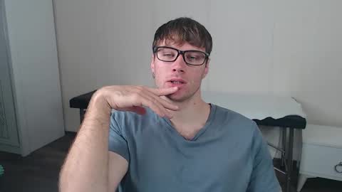 Snapshot of leoackerman chatting on 10/20/25, 12:38 leoackerman online show from 10/20/25, 12:38