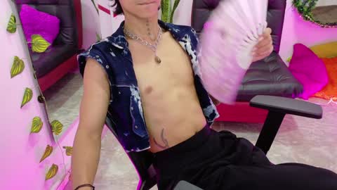 Leo online show from 12/19/24, 01:40