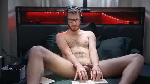 Snapshot of leobiggy227 chatting on 12/09/24, 06:55 LeoBiggy online show from 12/09/24, 06:55