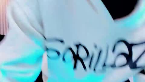 leohard_ online show from 01/16/26, 11:47