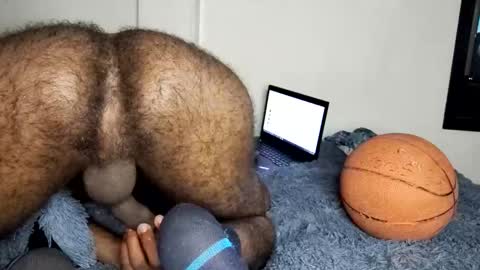 leo online show from 11/30/25, 08:51