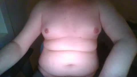 Snapshot of leon7069 chatting on 09/19/25, 04:14 Leon online show from 09/19/25, 04:14