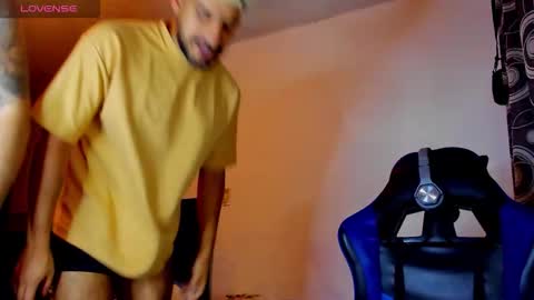 Snapshot of leon__hart chatting on 10/18/25, 11:27 Leon Hart online show from 10/18/25, 11:27