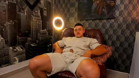 Leon Smoron online show from 11/25/25, 12:32