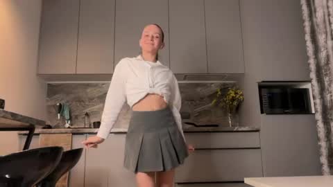 Emma online show from 05/31/26, 11:17