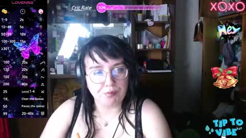 Snapshot of leona_harrison chatting on 12/02/24, 07:49 Leona Harrison online show from 12/02/24, 07:49