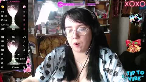 Snapshot of leona_harrison chatting on 01/28/25, 01:16 Leona Harrison online show from 01/28/25, 01:16