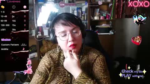 Snapshot of leona_harrison chatting on 02/11/25, 05:47 Leona Harrison online show from 02/11/25, 05:47