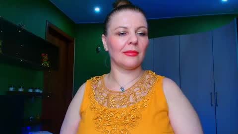 Snapshot of leona_tracie chatting on 05/22/26, 09:42 Leona tracie online show from 05/22/26, 09:42