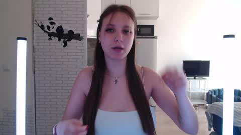 Leonaalove online show from 04/21/26, 02:34