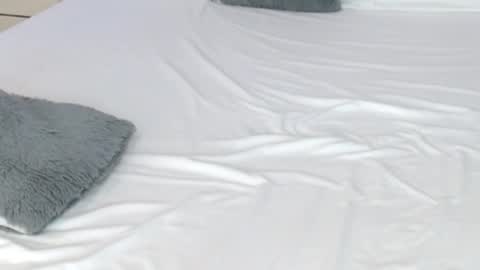 Snapshot of leonacutecam chatting on 12/20/25, 11:01 LUCY online show from 12/20/25, 11:01