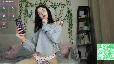 Snapshot of leonahines chatting on 02/16/26, 11:39 Donna online show from 02/16/26, 11:39