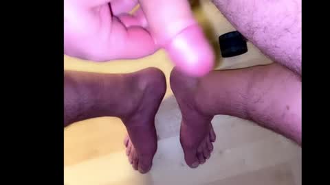 Snapshot of leonardo21y chatting on 12/26/24, 11:10 Leonardo online show from 12/26/24, 11:10