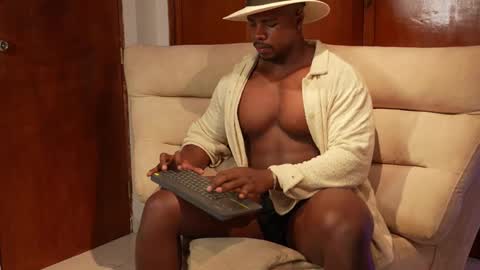 Leandro jones online show from 09/19/25, 09:54